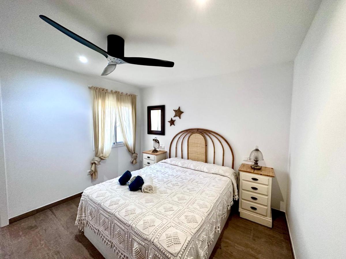 Apartamento La Cala Del Moral Sol Y Mar Apartment Екстериор снимка